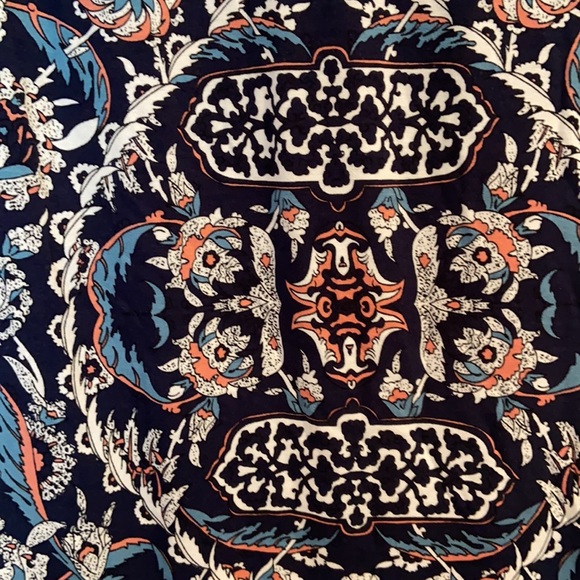 Max Studio knit skirt - Picture 2 of 3